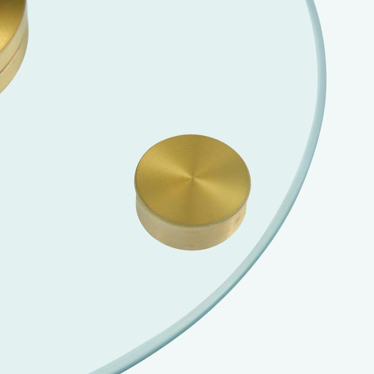 Tabletop.Two-tier, rotating round glass top.The diameter of the upper glass section is 61 cm, and the lower is 38 cm.The rotating design makes it easier to pick up and set down items.