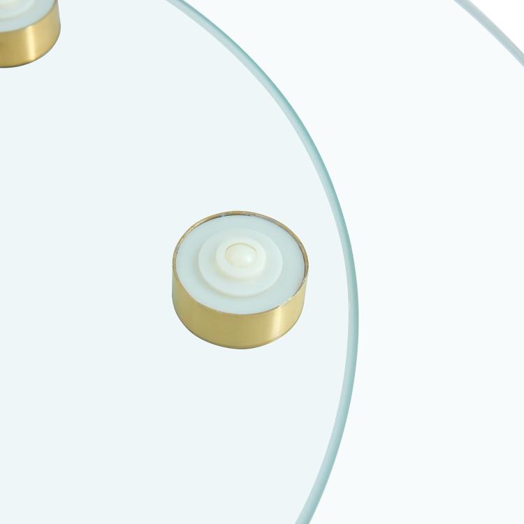 Tabletop.Two-tier, rotating round glass top.The diameter of the upper glass section is 61 cm, and the lower is 38 cm.The rotating design makes it easier to pick up and set down items.