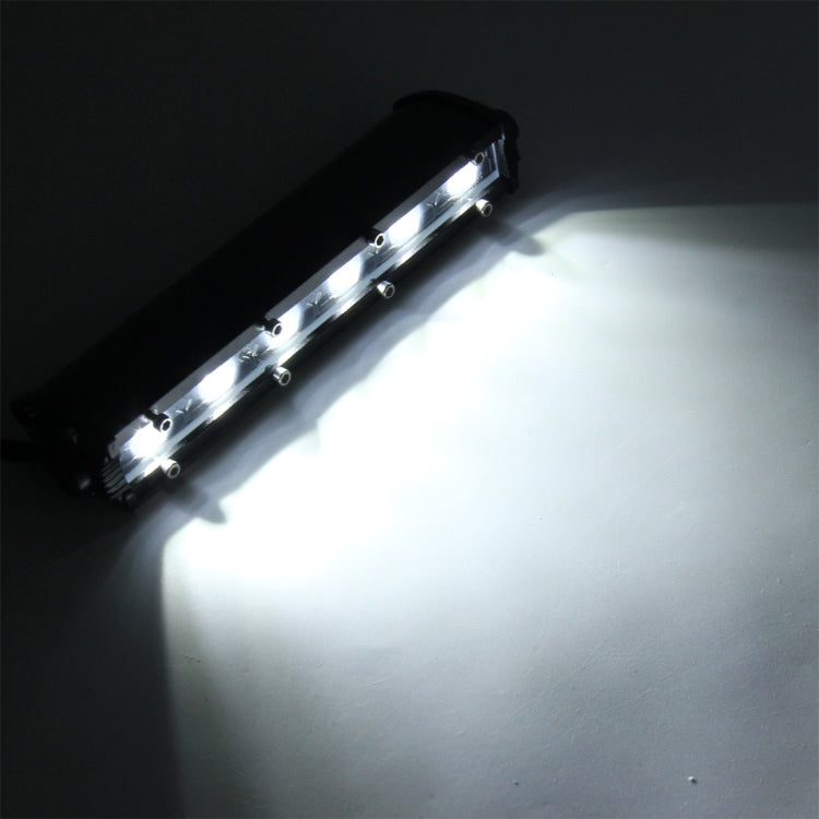 DC 10-30V 18W 2300LM 6500K Waterproof Vehicle Car Boat Marine External Work Lights Emergency Lights 60 Degrees Adjustable Flood Light LED Car Bulbs with 6 Intense CREE LED Lights