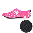 3mm Non-slip Rubber Embossing Texture Sole Figured Diving Shoes and Socks, One Pair