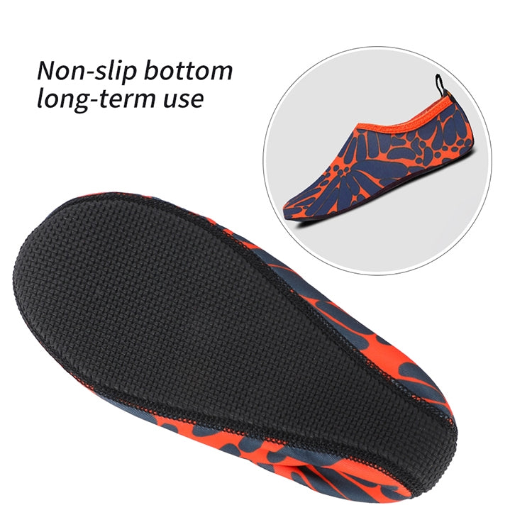 3mm Non-slip Rubber Embossing Texture Sole Figured Diving Shoes and Socks, One Pair