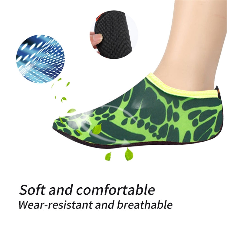 3mm Non-slip Rubber Embossing Texture Sole Figured Diving Shoes and Socks, One Pair