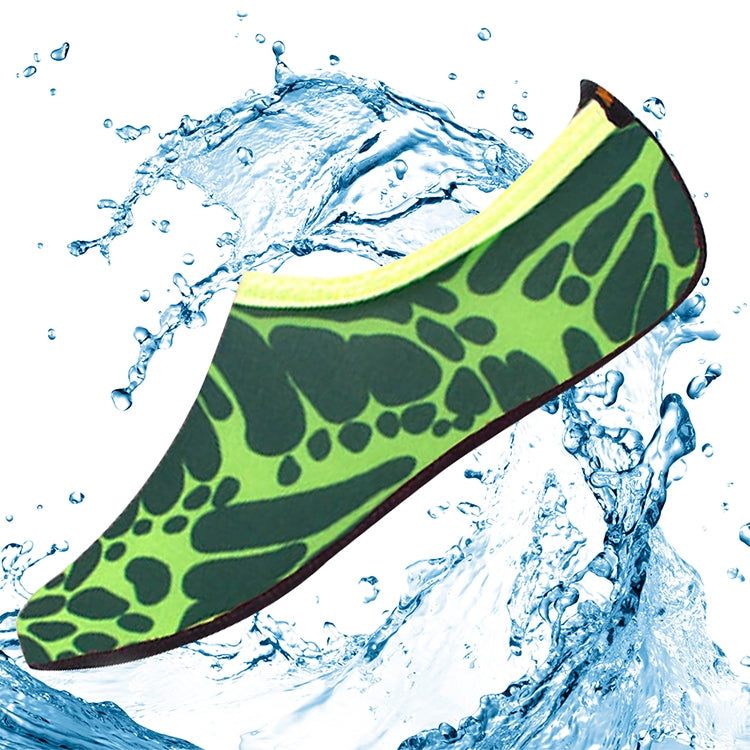 3mm Non-slip Rubber Embossing Texture Sole Figured Diving Shoes and Socks, One Pair