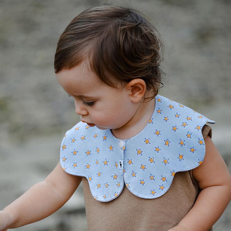 Benzdeer Petal Shape Bib Infants Saliva Towel — Striped Bow