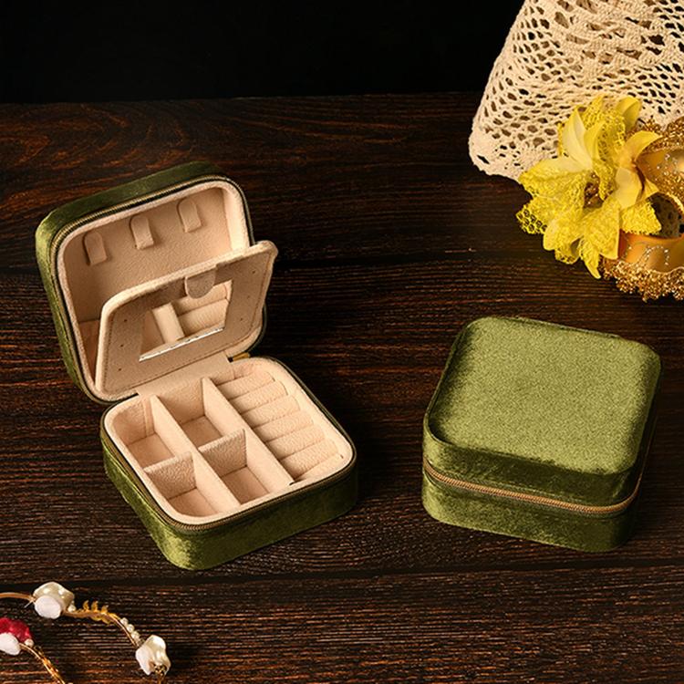 Portable Zippered Velvet Jewelry Storage Box — Light Grey