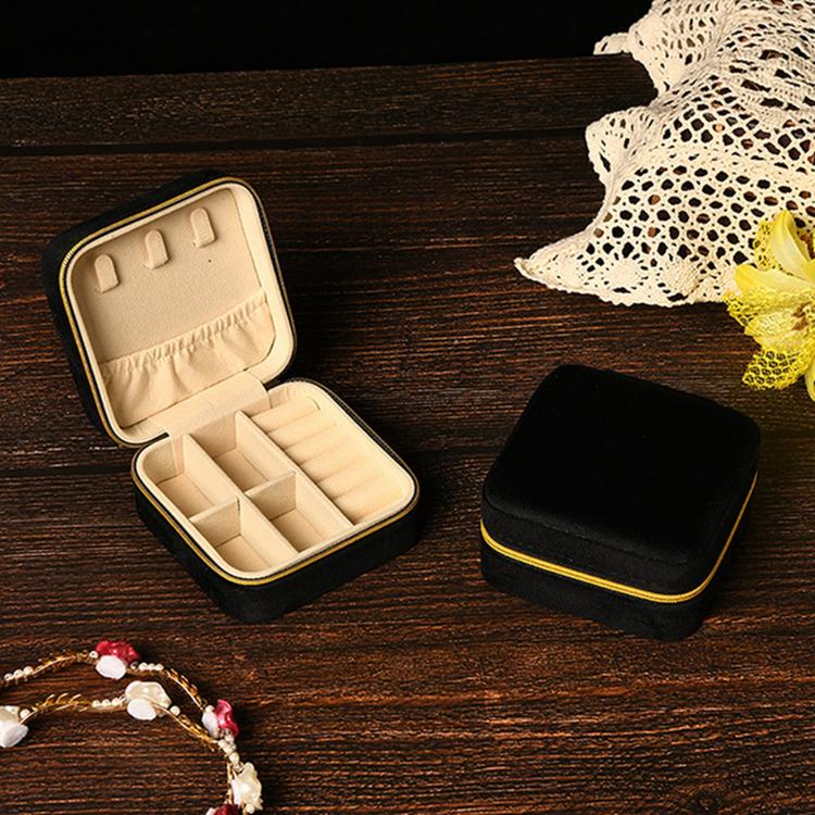 Portable Zippered Velvet Jewelry Storage Box — view 20