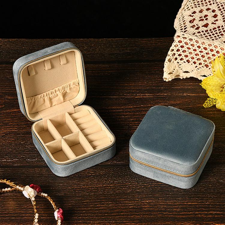 Portable Zippered Velvet Jewelry Storage Box — view 23