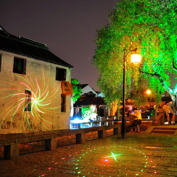 LED Outdoor Courtyard Laser Projection Decorative Light IP44 Waterproof with Remote Control, US Plug