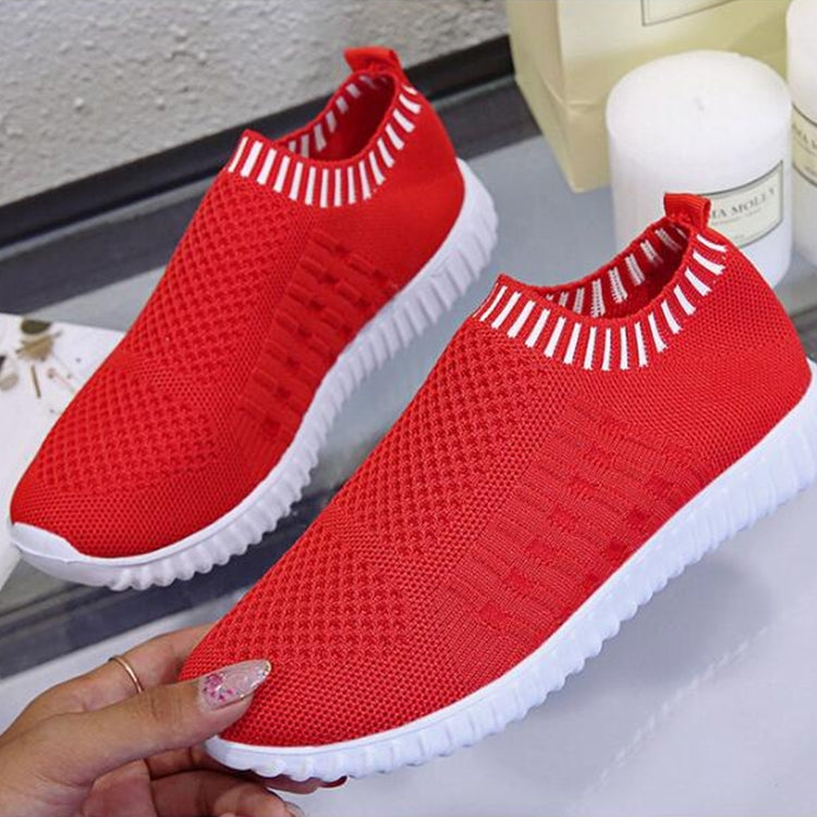 New Large Size The Trend Of Women Shoes Wild Sports Leisure Flying Running Shoes