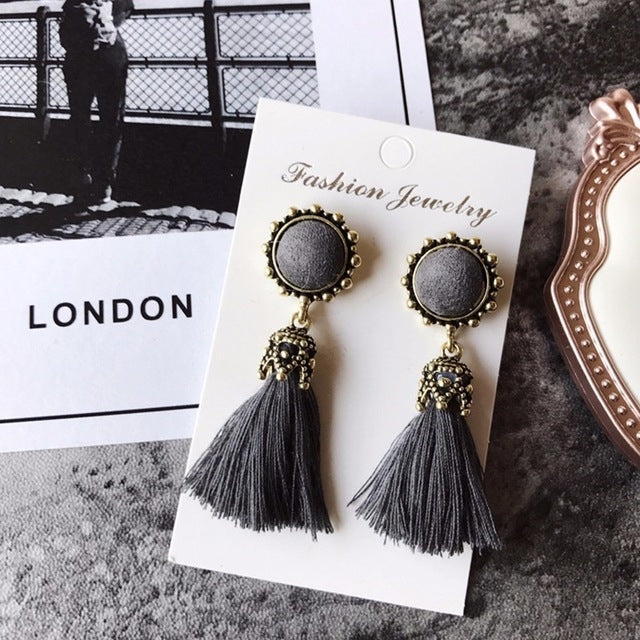 Women Fashion Vintage Velvet Ball Fringed Drop Earring — view 9