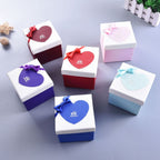 Paper Valentine Day Gift Box With Bow — Green