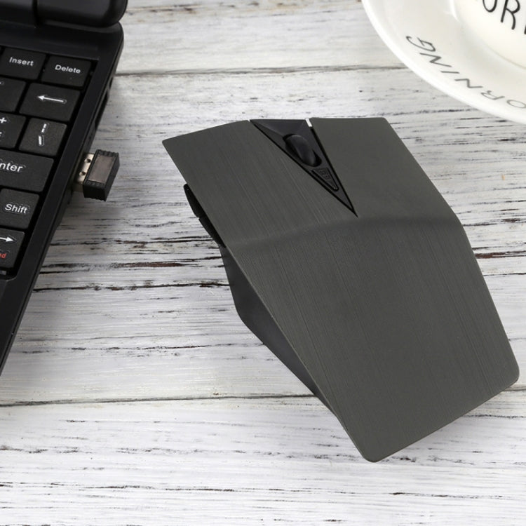 M-189 2.4GHz 6 Keys 2.4G Wireless Cool Game Mouse