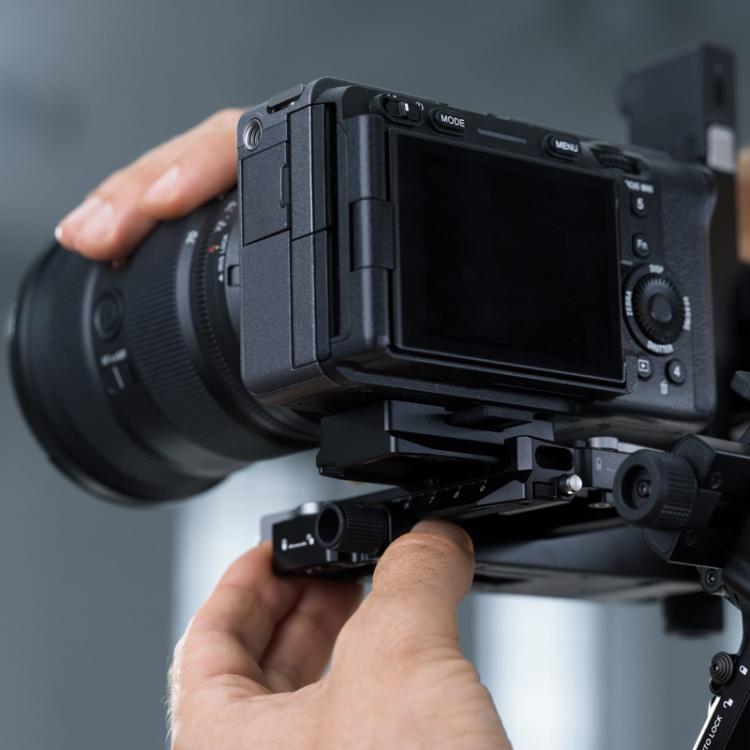 Original Lower Quick-Release Plate For DJI RS 5 / RS 4 — view 4