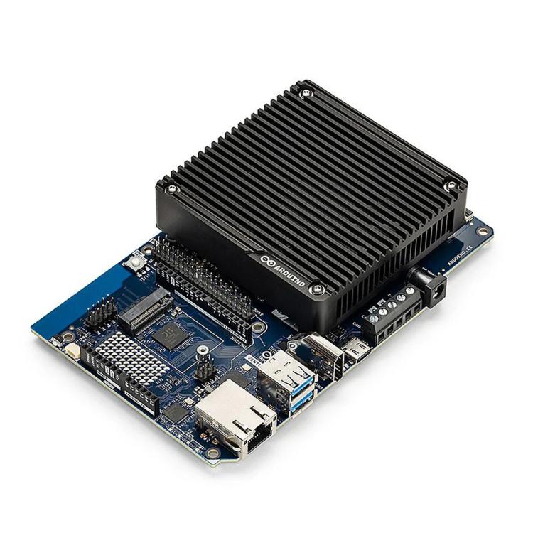WAVESHARE For Arduino VENTUNO Q Edge AI Computer Qualcomm And STM32 Dual Architecture, 40 Dense TOPS, Extensive Industrial / Robotics Expansion Options