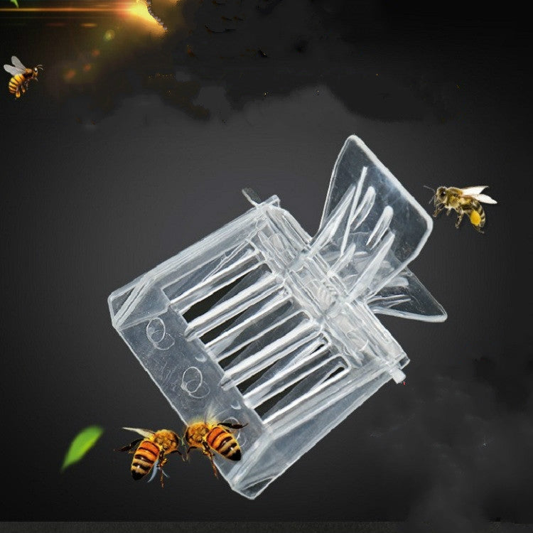 2 PCS Plastic Book Clip Type Bee King Cage Beekeeping Tool — view 3