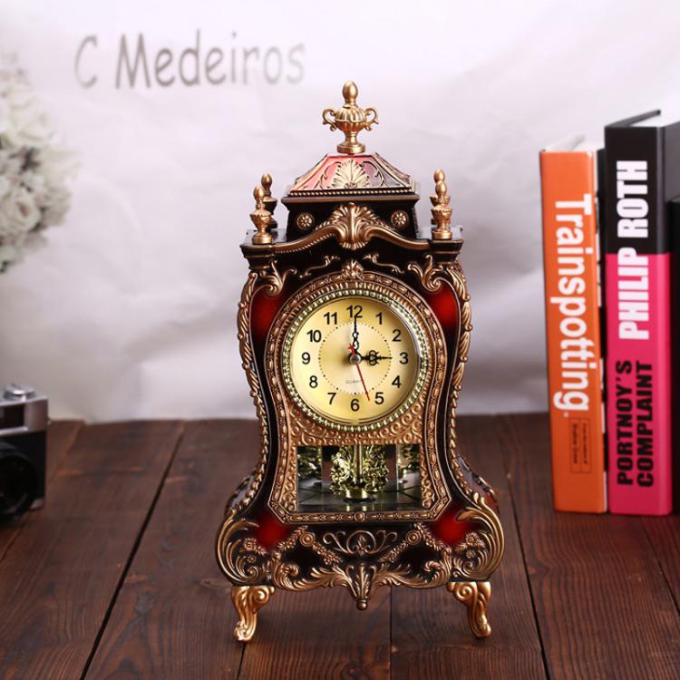 Vintage Clock Classical Royalty Sitting Room TV Cabinet Desk Imperial Furnishing Creative Sit Pendulum Clock