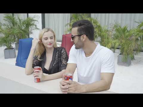 BB1082 Inflatable Sofa Inflatable Bed Outdoor Folding Portable Air Sofa Size: 70 x 65 x 60cm(White) - YouTube Video