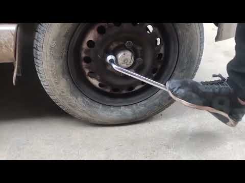 L-Type Car Tire Removal Tool Tire Wrench Socket Wrench, Specification: 17mm - YouTube Video