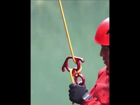 XINDA XD8602 Climbing Rescue Figure 8 Descender with Bent-ear Rappelling Gear Belay Device(Black) - YouTube Video