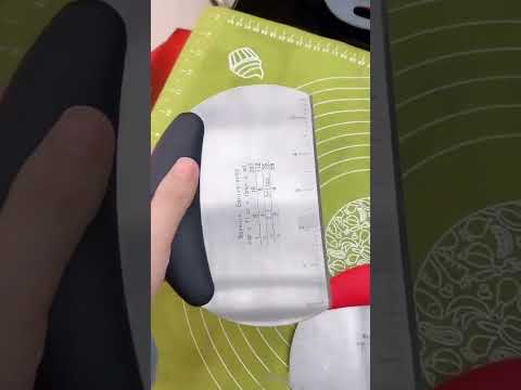Stainless Steel Noodle Cutter Rice Flour Scraper Dough Cutting Knife(Red) - YouTube Video