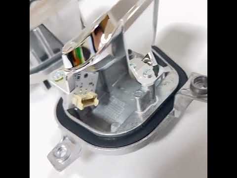 For BMW X1 2017-2019 Car Left LED Turn Signal Light Control Module 63117428787(Silver) - YouTube Video