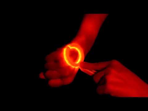 Handheld Vascular Imaging Instruments Portable Vein Finer - YouTube Video