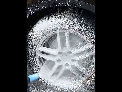 SUITU ST-6322 1.5L Car Washing Electrical Foam Sprayer Rechargeable Automobile Foam Pot(White) - YouTube Video