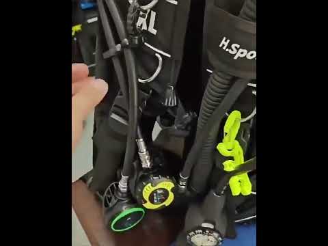 Diving Quick Release Buckle BCD Breathing Regulator Low Pressure Pipe Clamp(Random Color Delivery) - YouTube Video